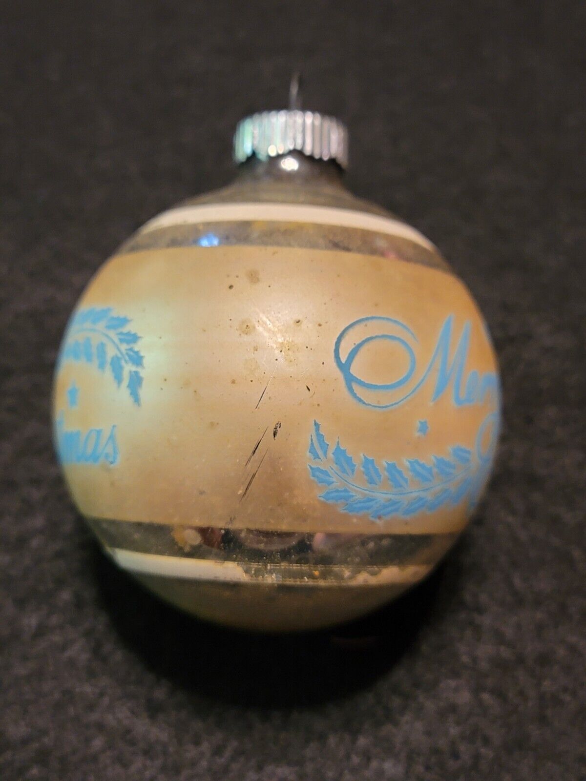 VERY NICE DESIGN ANTIQUE SHINY BRITE MERRY CHRISTMAS ROUND BALL ORNAMENT ~1950