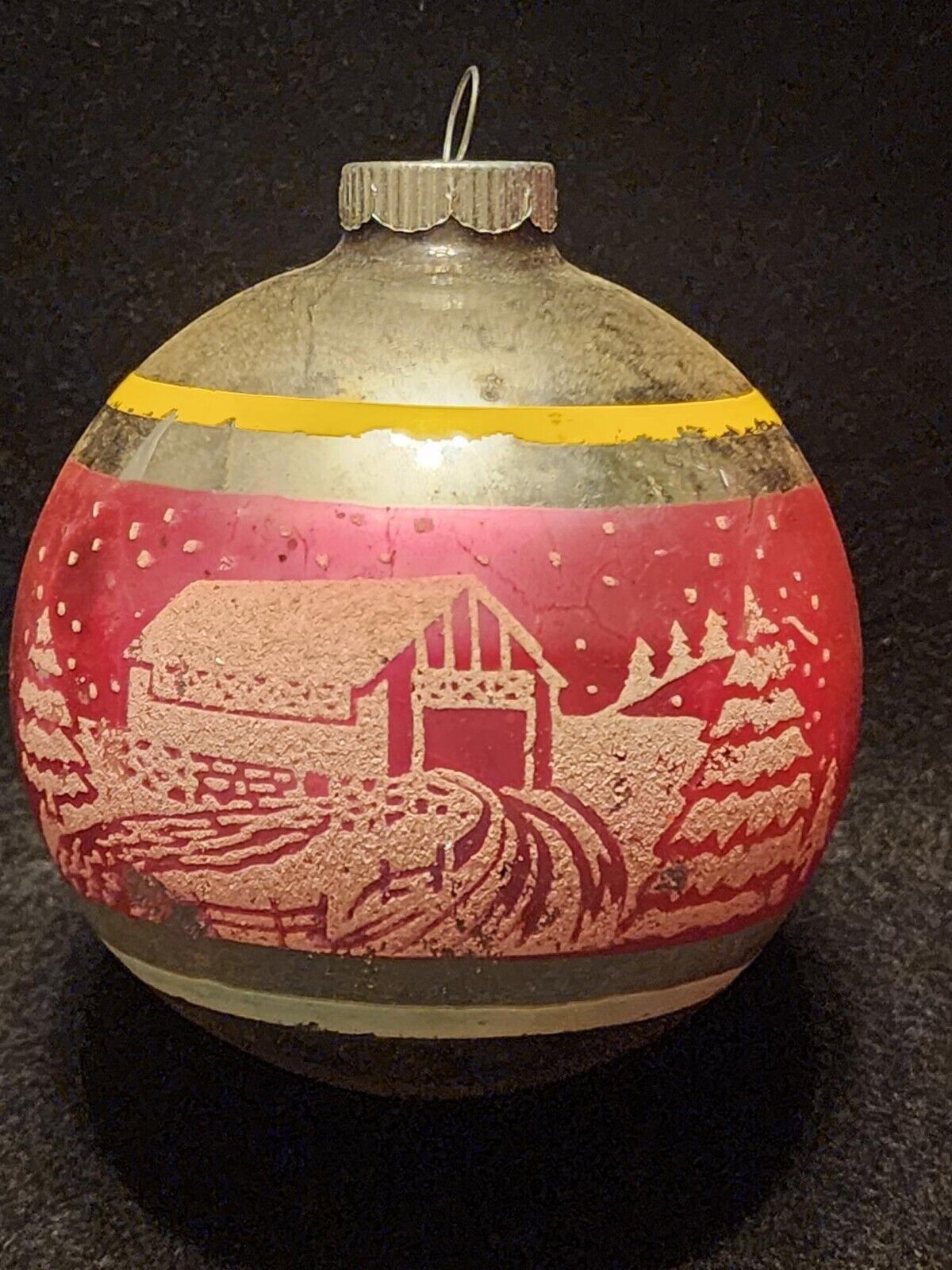 VERY NICE ANTIQUE SHINY BRITE SNOWY COUNTRY FARM SCENE ROUND BALL ORNAMENT