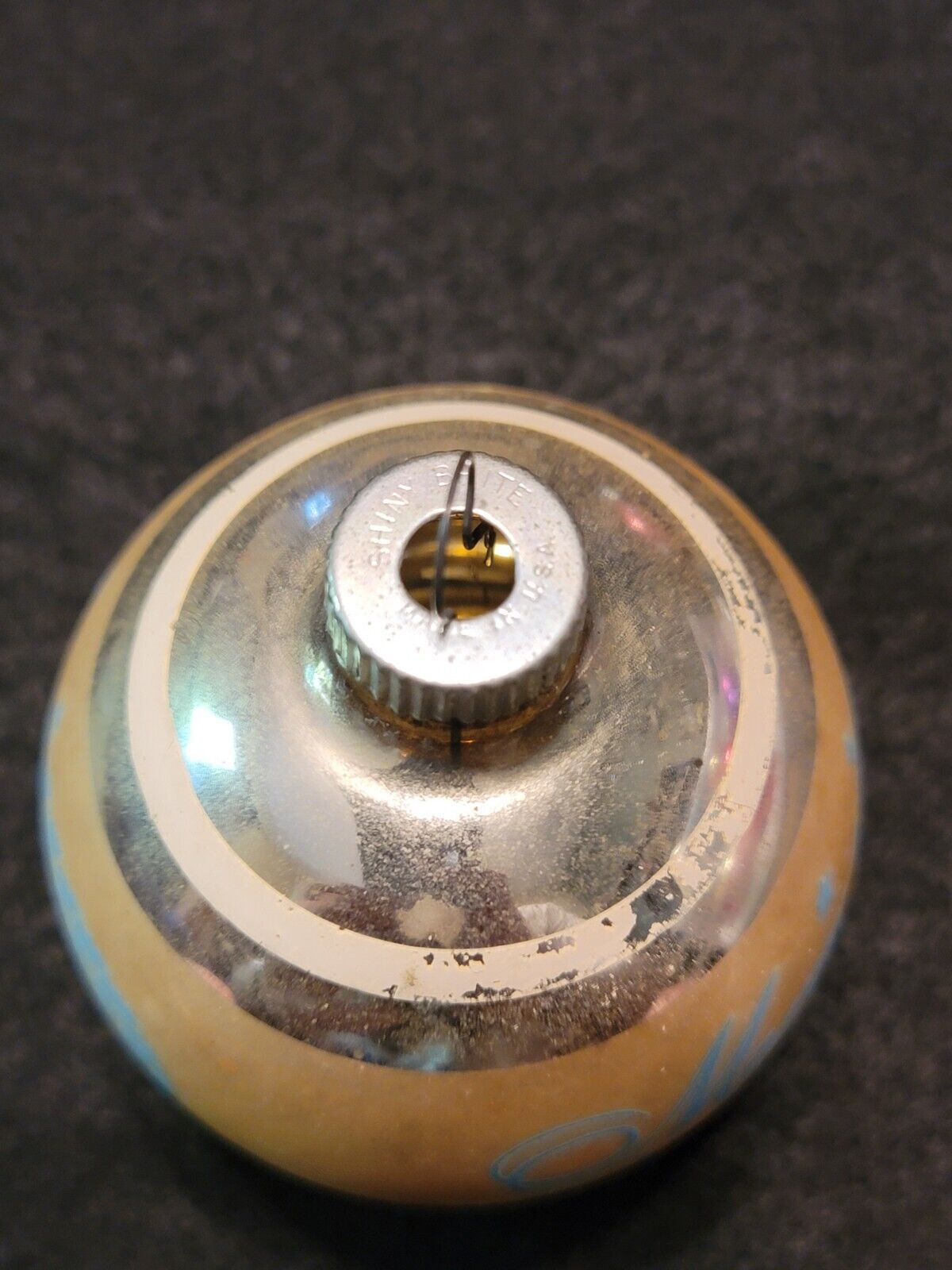 VERY NICE DESIGN ANTIQUE SHINY BRITE MERRY CHRISTMAS ROUND BALL ORNAMENT ~1950